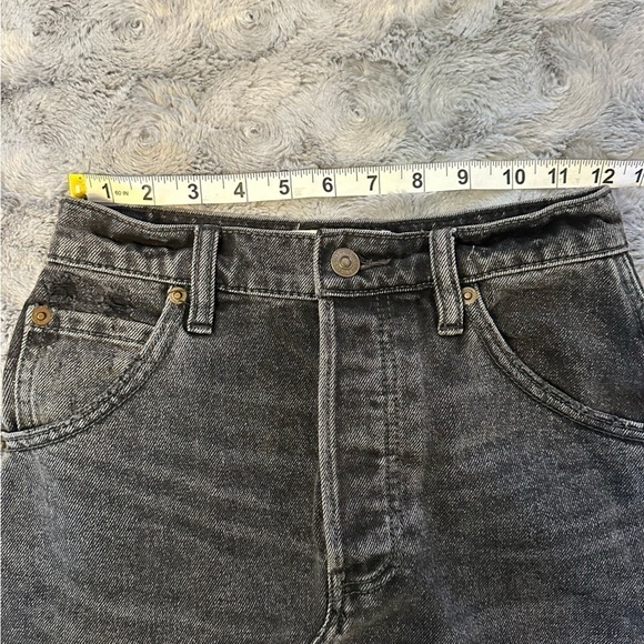 We The Free by Free People BREA CUT OFF DENIM SKIRT SIZE 24 Black Distressed - Picture 9 of 13